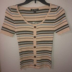 Tillys Fitted Short Sleeve